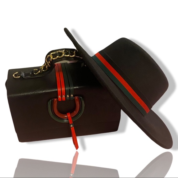 Handbags - Strip handbag and hat set
